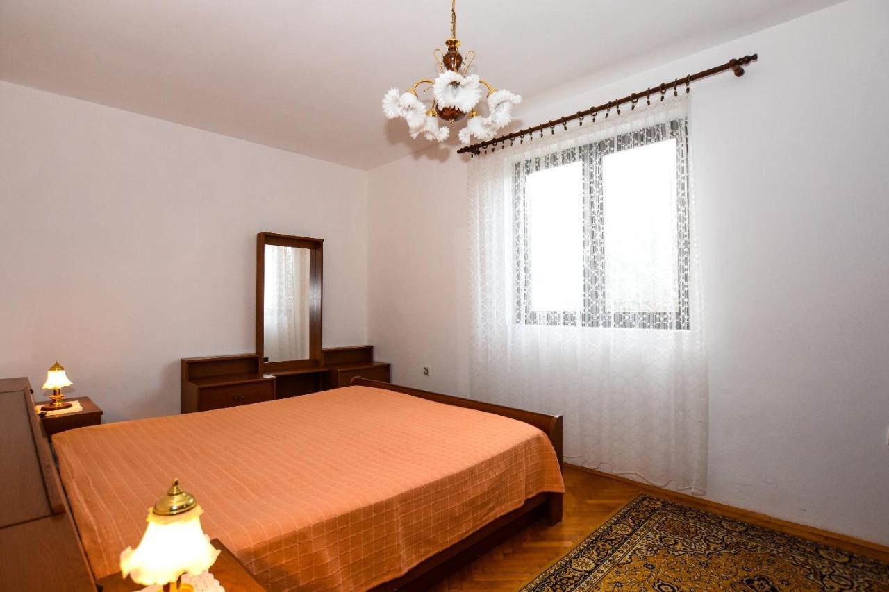 פג Apartments Luce - Family Friendly & Parking מראה חיצוני תמונה