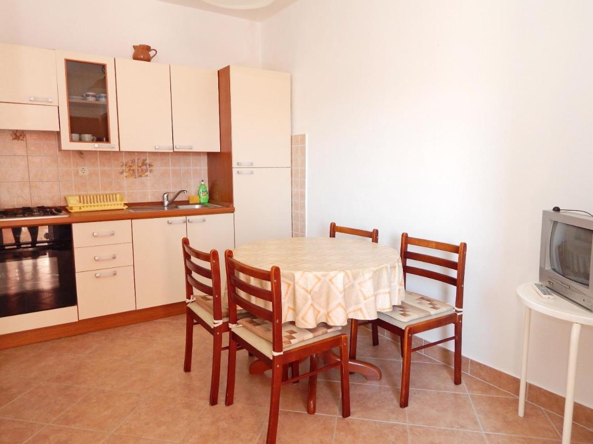 פג Apartments Luce - Family Friendly & Parking מראה חיצוני תמונה