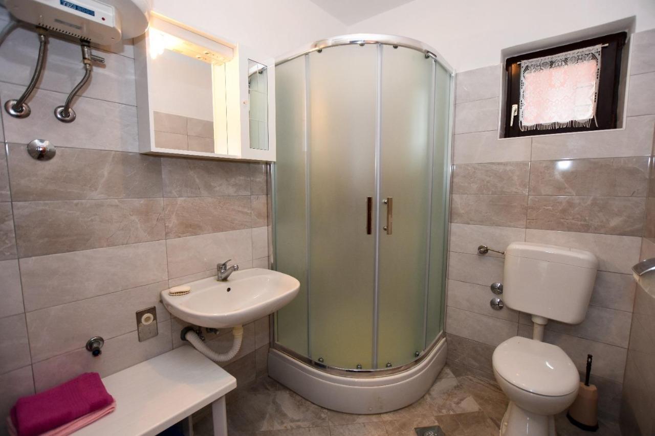 פג Apartments Luce - Family Friendly & Parking מראה חיצוני תמונה