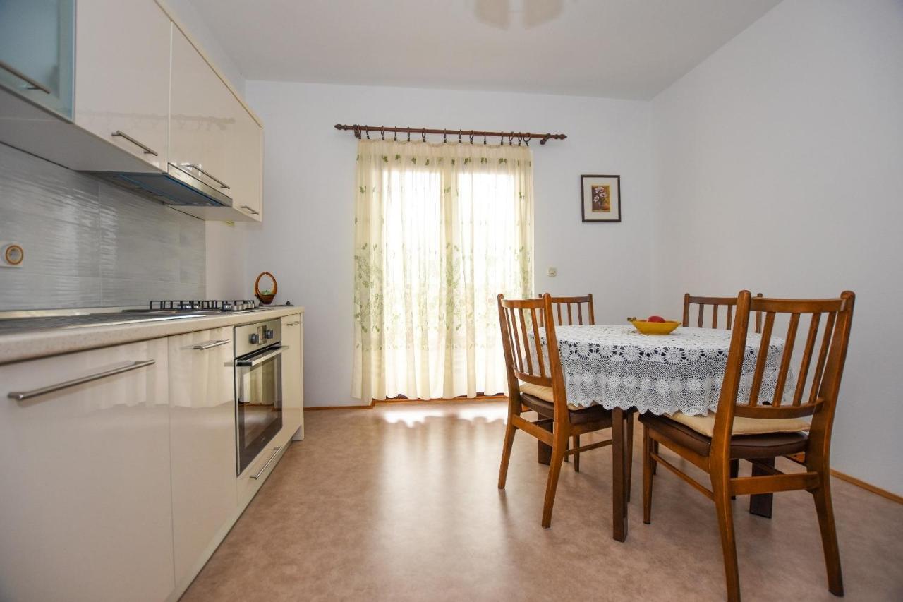 פג Apartments Luce - Family Friendly & Parking מראה חיצוני תמונה