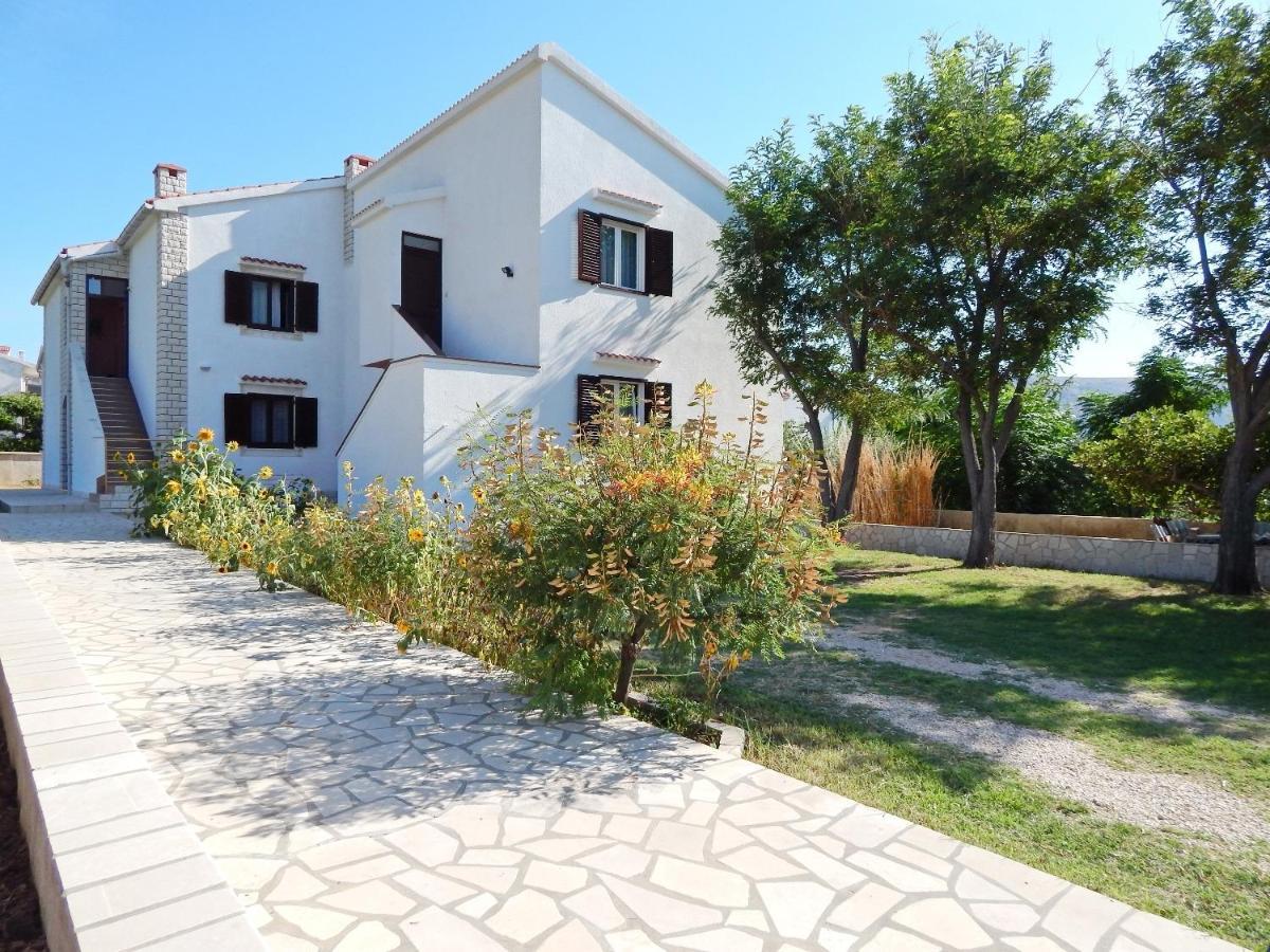 פג Apartments Luce - Family Friendly & Parking מראה חיצוני תמונה