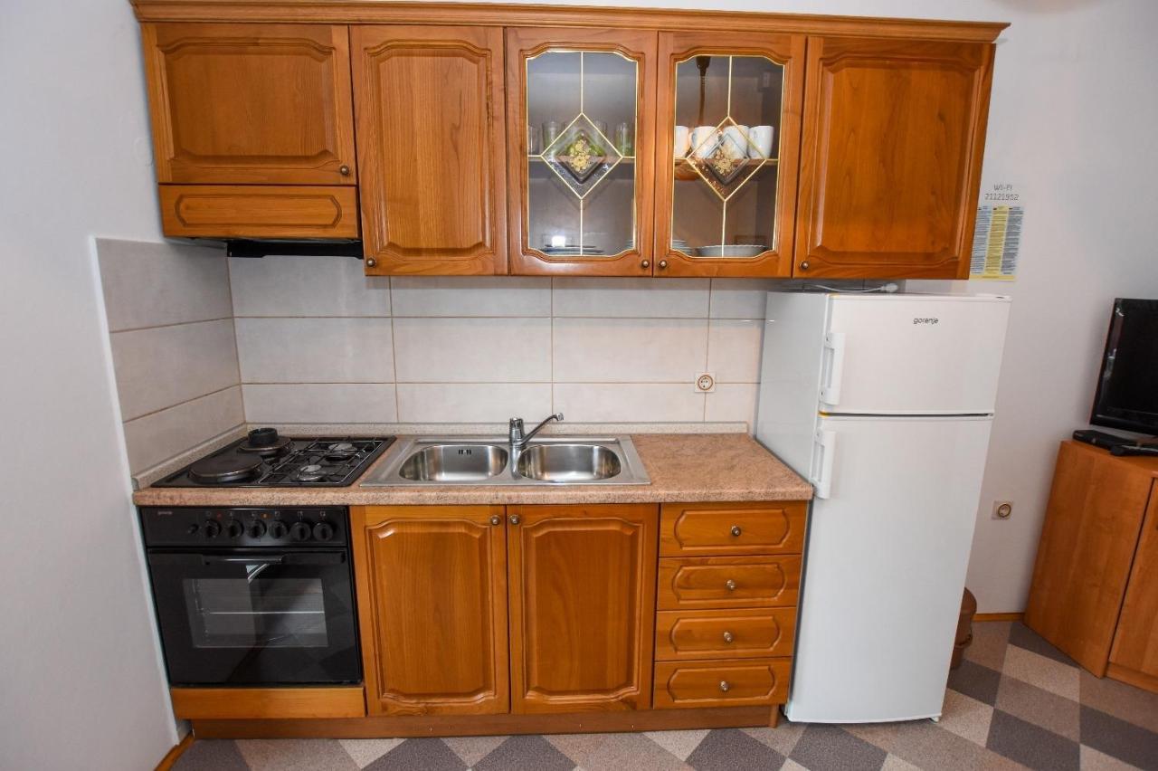 פג Apartments Luce - Family Friendly & Parking מראה חיצוני תמונה