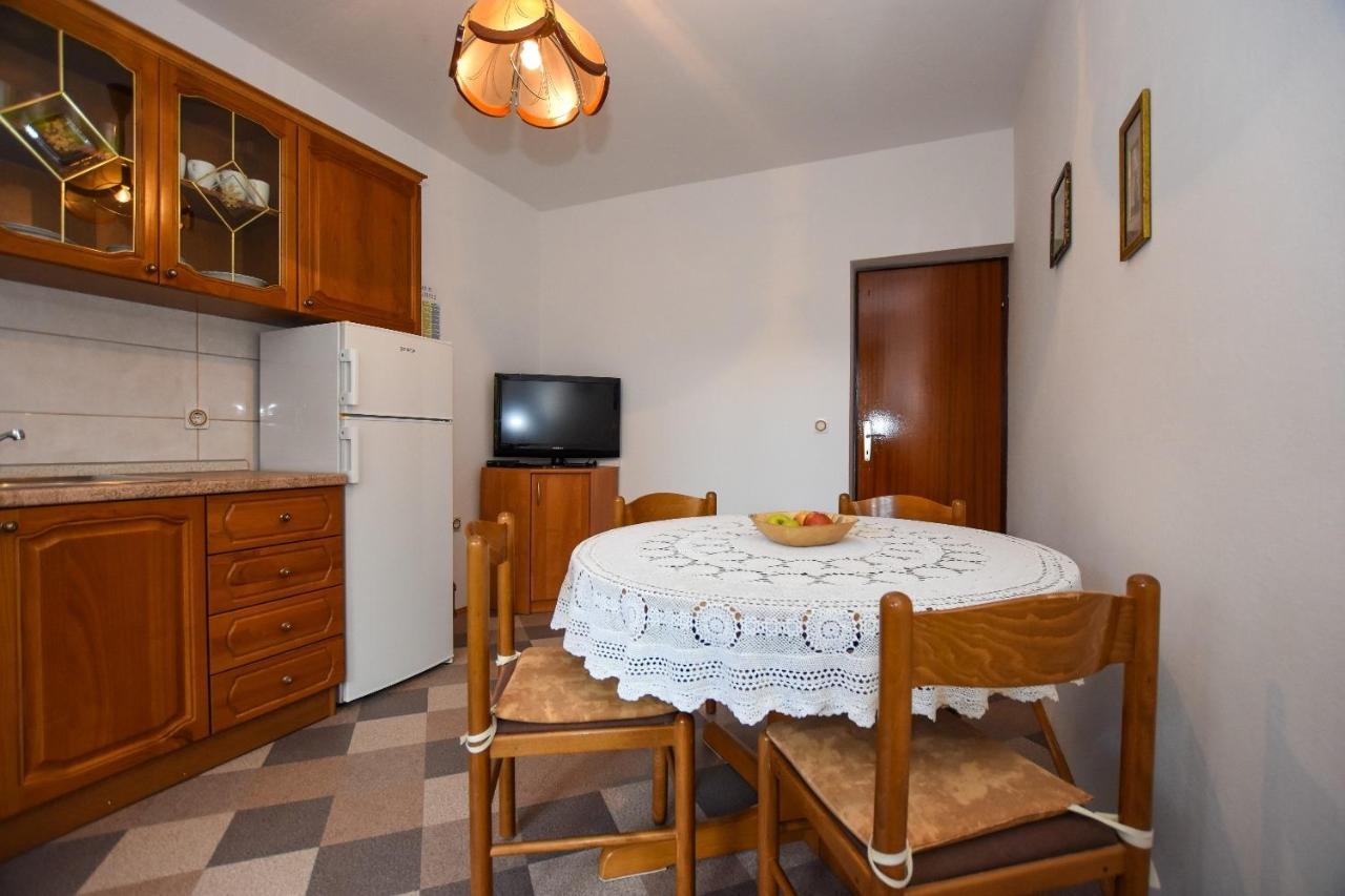 פג Apartments Luce - Family Friendly & Parking מראה חיצוני תמונה