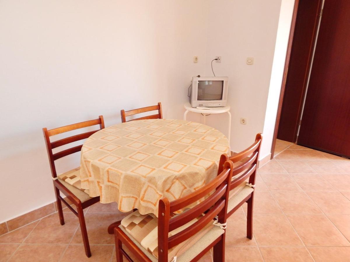 פג Apartments Luce - Family Friendly & Parking מראה חיצוני תמונה