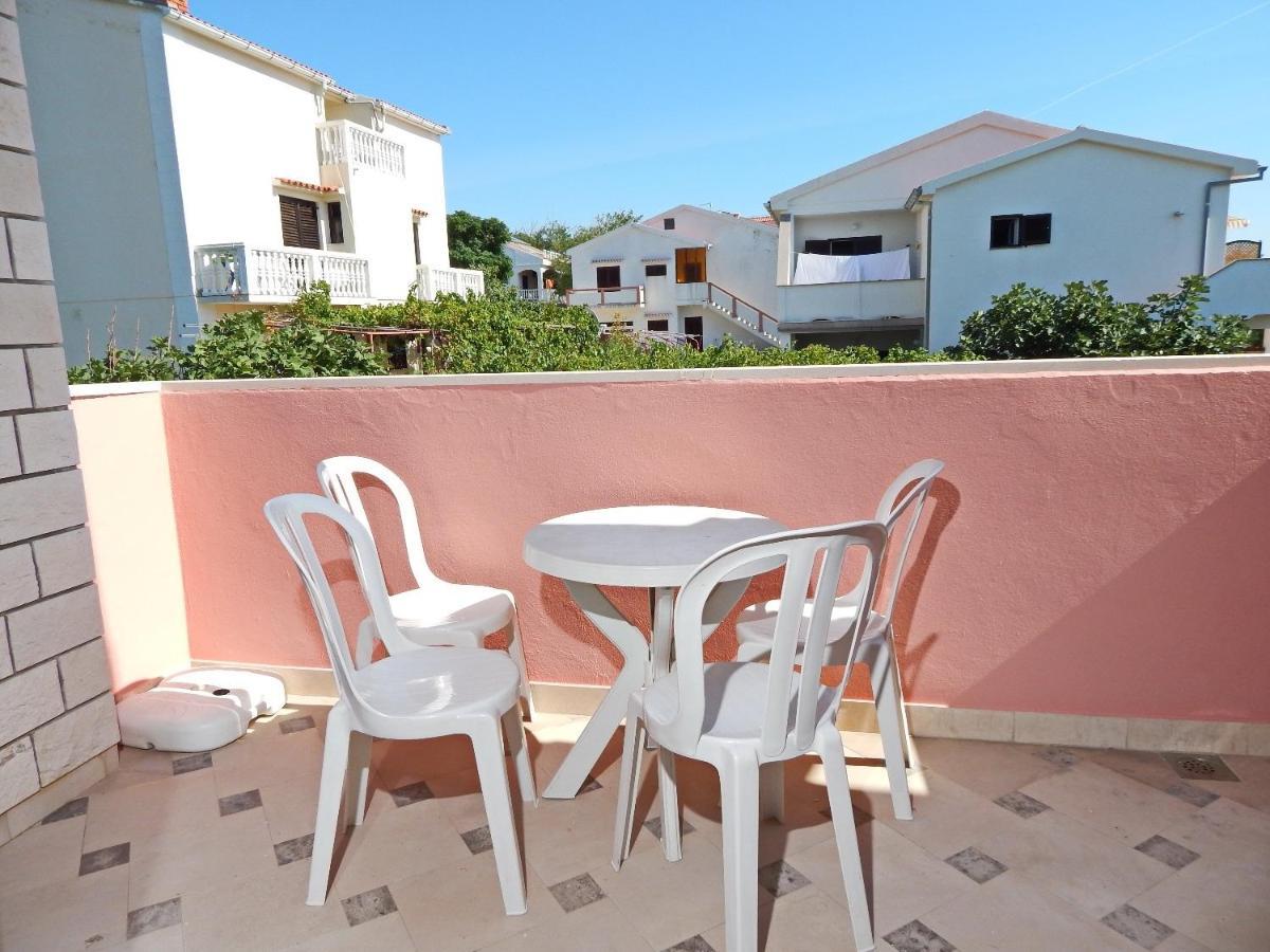 פג Apartments Luce - Family Friendly & Parking מראה חיצוני תמונה