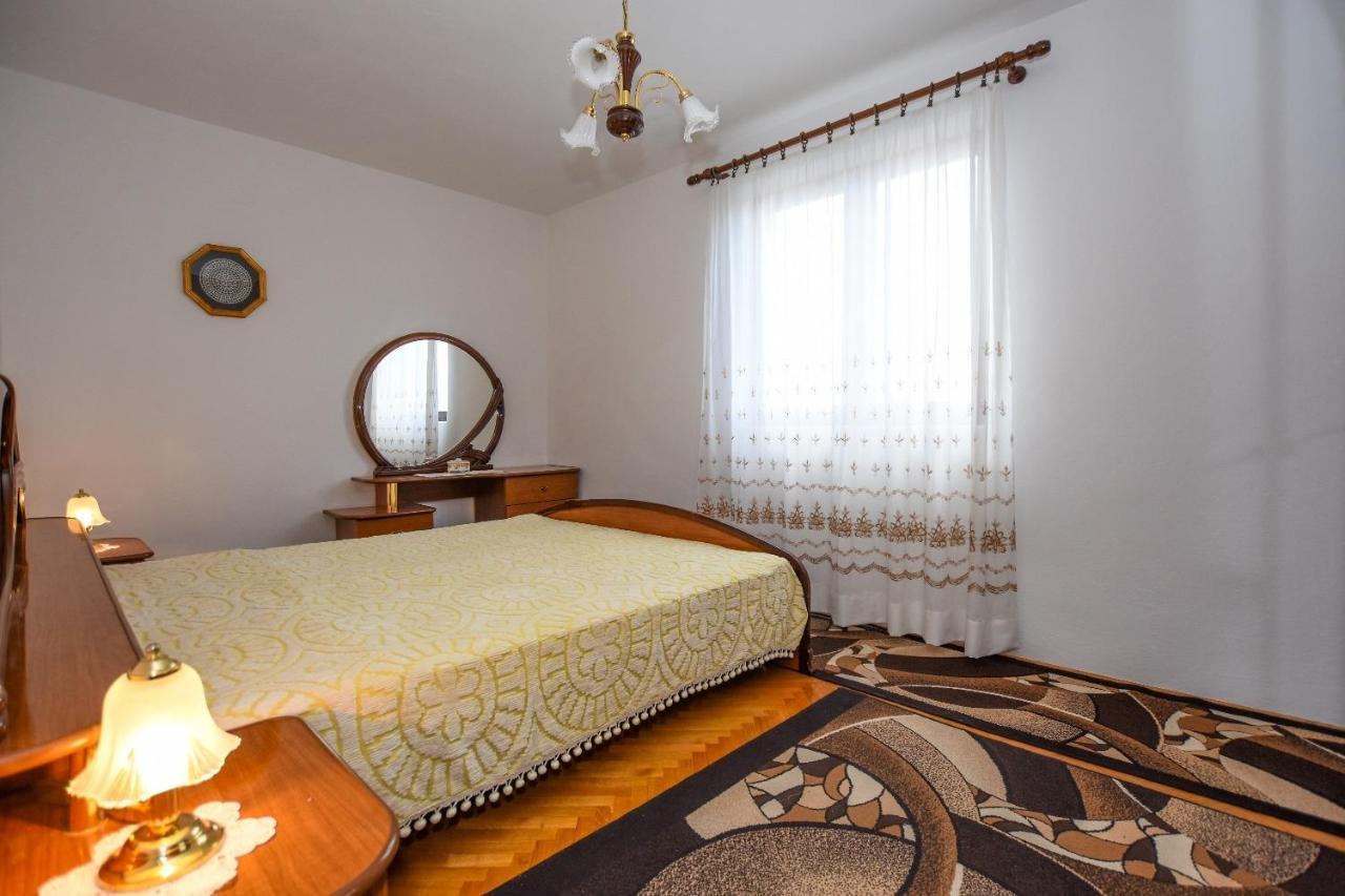 פג Apartments Luce - Family Friendly & Parking מראה חיצוני תמונה