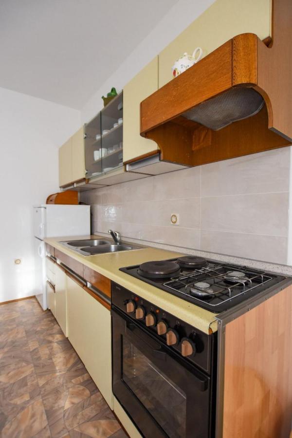 פג Apartments Luce - Family Friendly & Parking מראה חיצוני תמונה